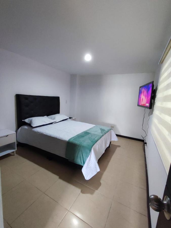 Buena Vista Suites Armenia  Buitenkant foto